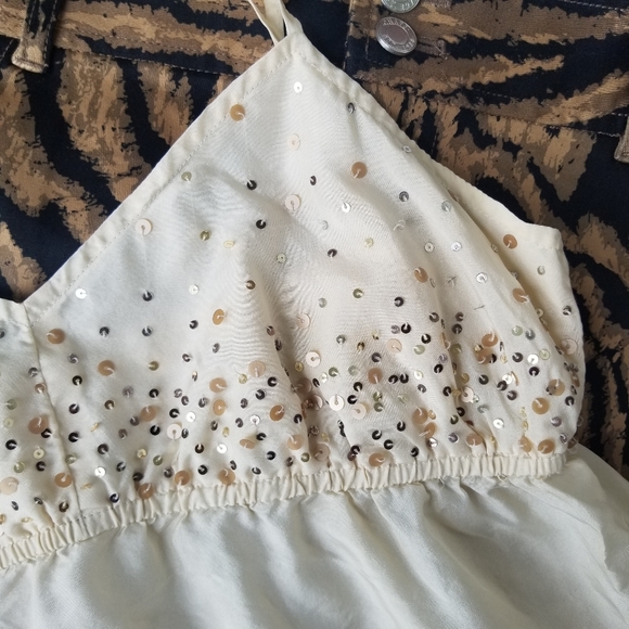 XS Old Navy cream top w sequins - Picture 2 of 13